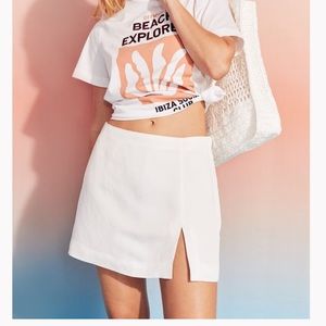 Short linen blend skirt